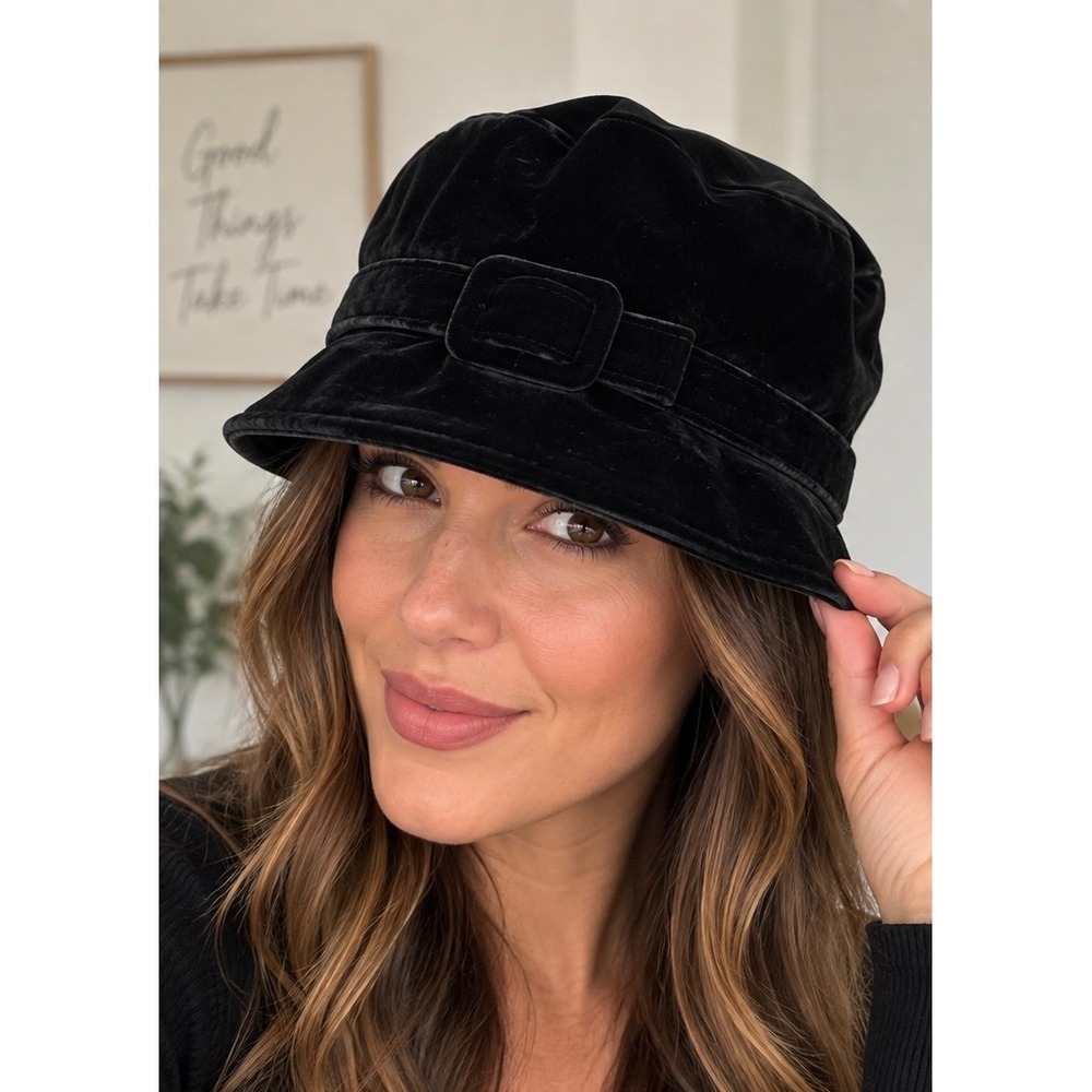Liz Claiborne Vintage 90s Black Velvet Bucket Cloche Hat Buckle Bow